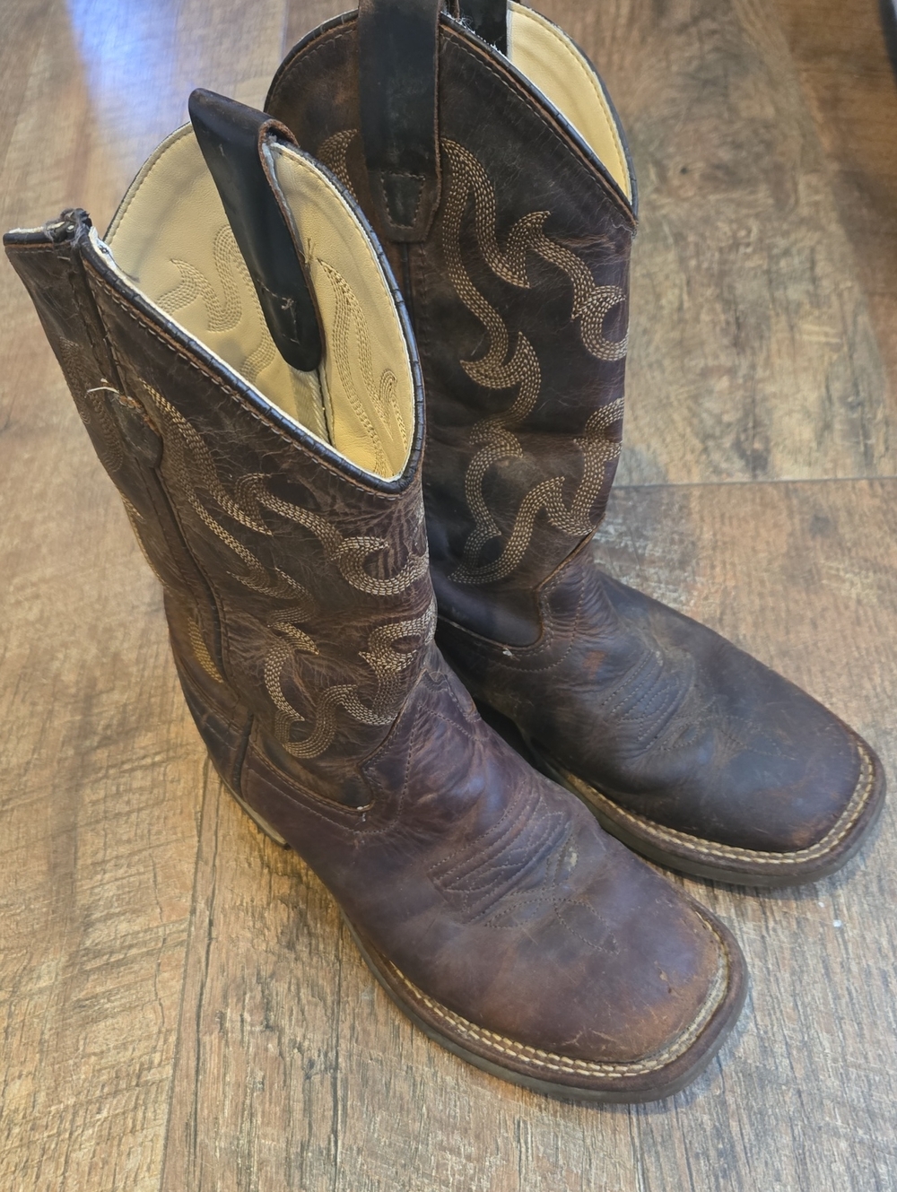 Kids Brown Western Pull-On Boots - Durable Leather Youth Cowboy Style